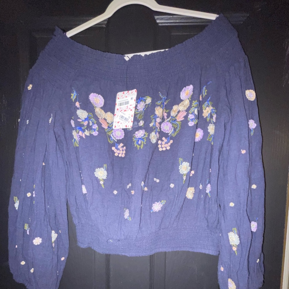 Free People Off the shoulder shirt